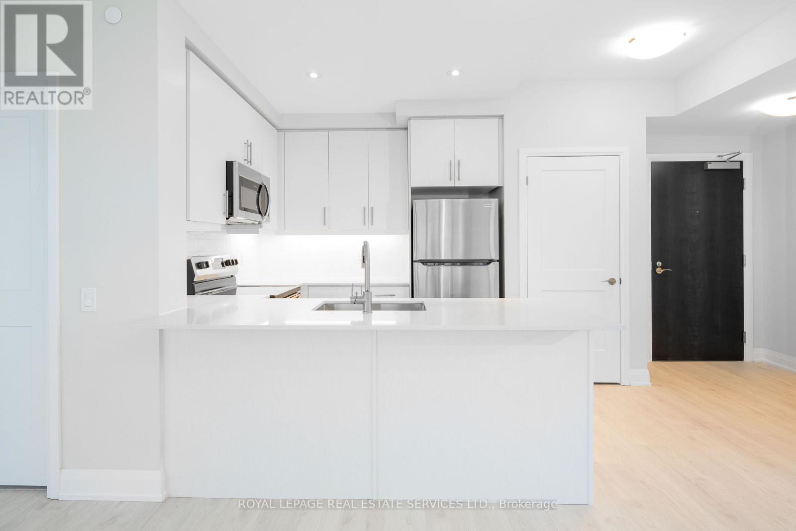 1803 - 15 Lynch Street, Brampton, Ontario  L6W 2Z8 - Photo 9 - W12671280