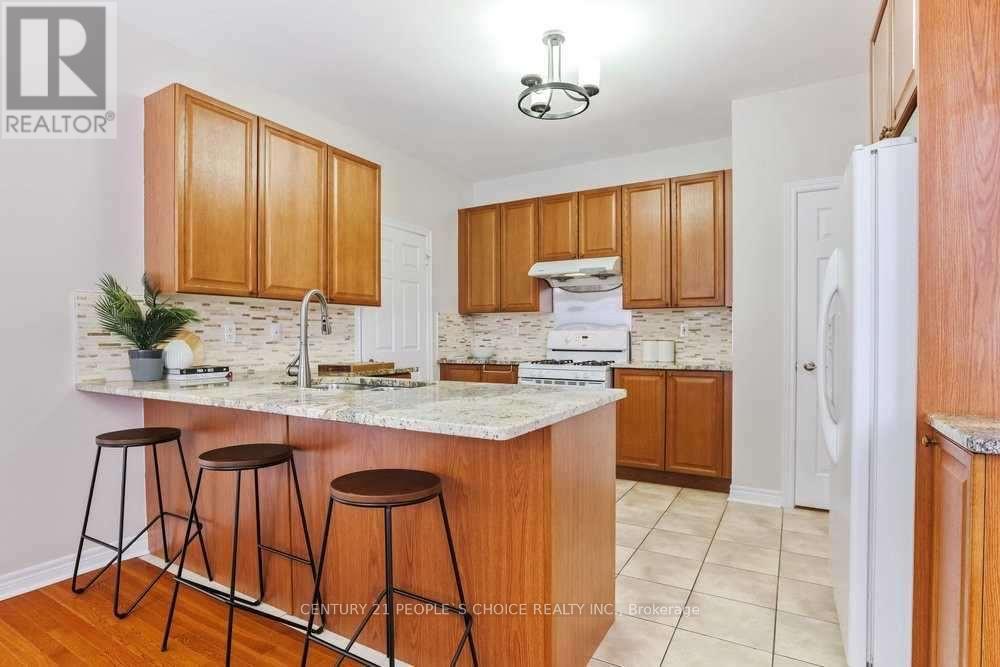 Upper - 3632 Fortune Place, Mississauga, Ontario  L5M 7N6 - Photo 14 - W12671312