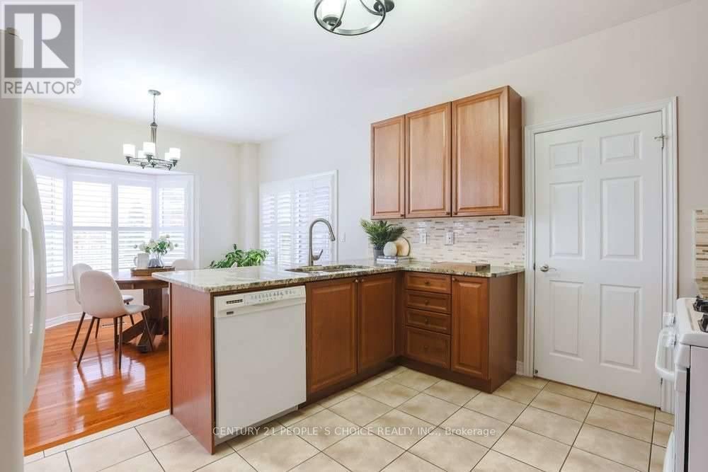 Upper - 3632 Fortune Place, Mississauga, Ontario  L5M 7N6 - Photo 16 - W12671312