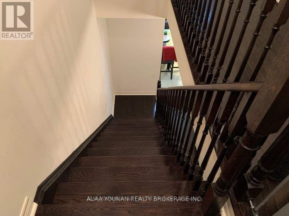 1055 Job Crescent, Milton, Ontario  L9T 8V6 - Photo 12 - W12671364