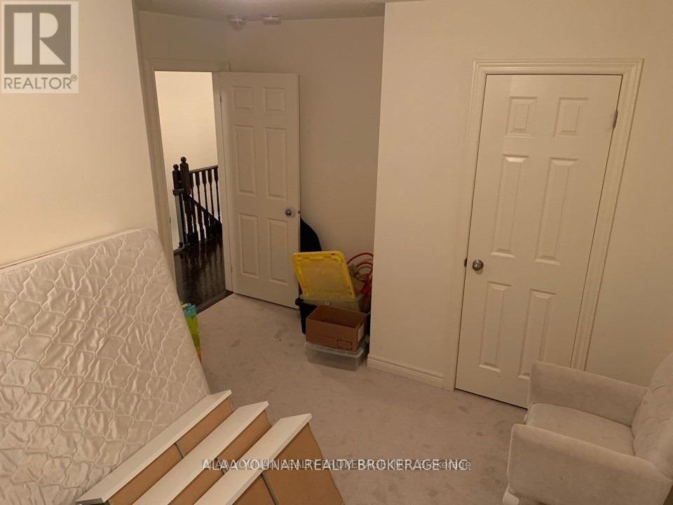 1055 Job Crescent, Milton, Ontario  L9T 8V6 - Photo 14 - W12671364