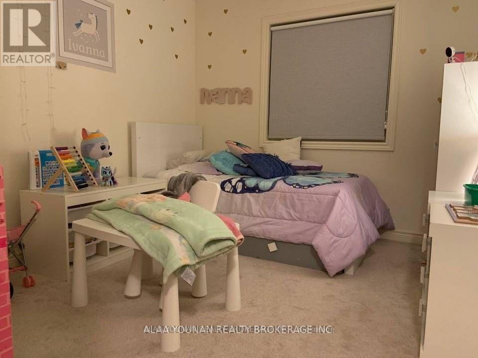 1055 Job Crescent, Milton, Ontario  L9T 8V6 - Photo 15 - W12671364