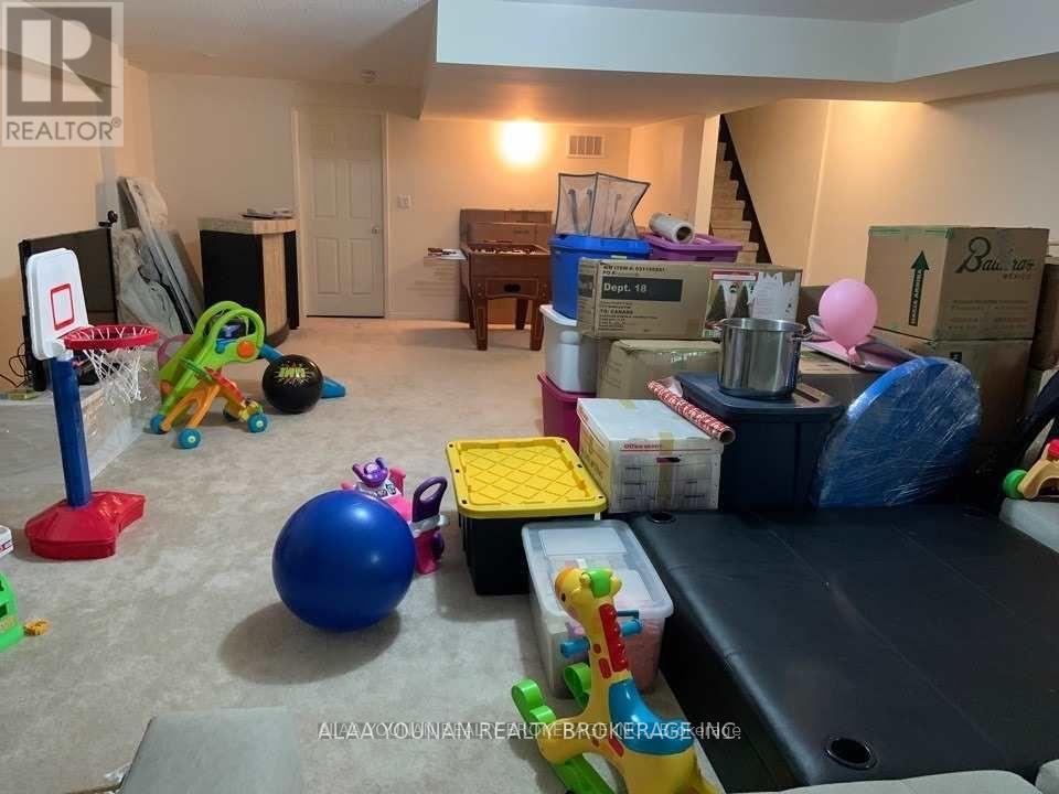 1055 Job Crescent, Milton, Ontario  L9T 8V6 - Photo 20 - W12671364