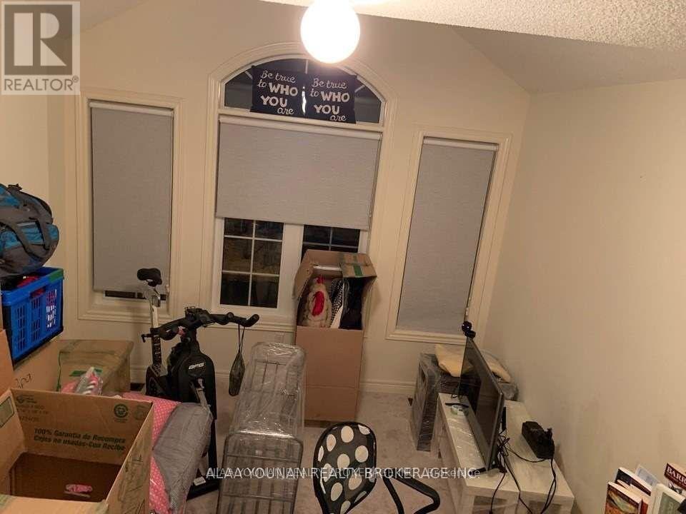 1055 Job Crescent, Milton, Ontario  L9T 8V6 - Photo 6 - W12671364