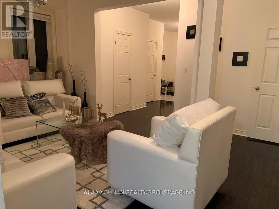 1055 Job Crescent, Milton, Ontario  L9T 8V6 - Photo 8 - W12671364