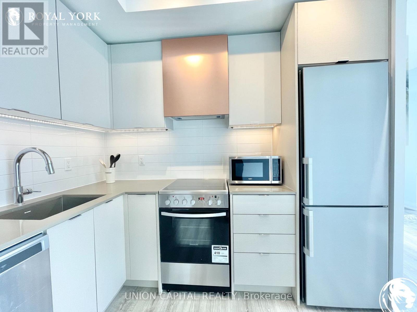 711 - 10 Gibbs Road, Toronto, Ontario  M9B 0E3 - Photo 3 - W12671390