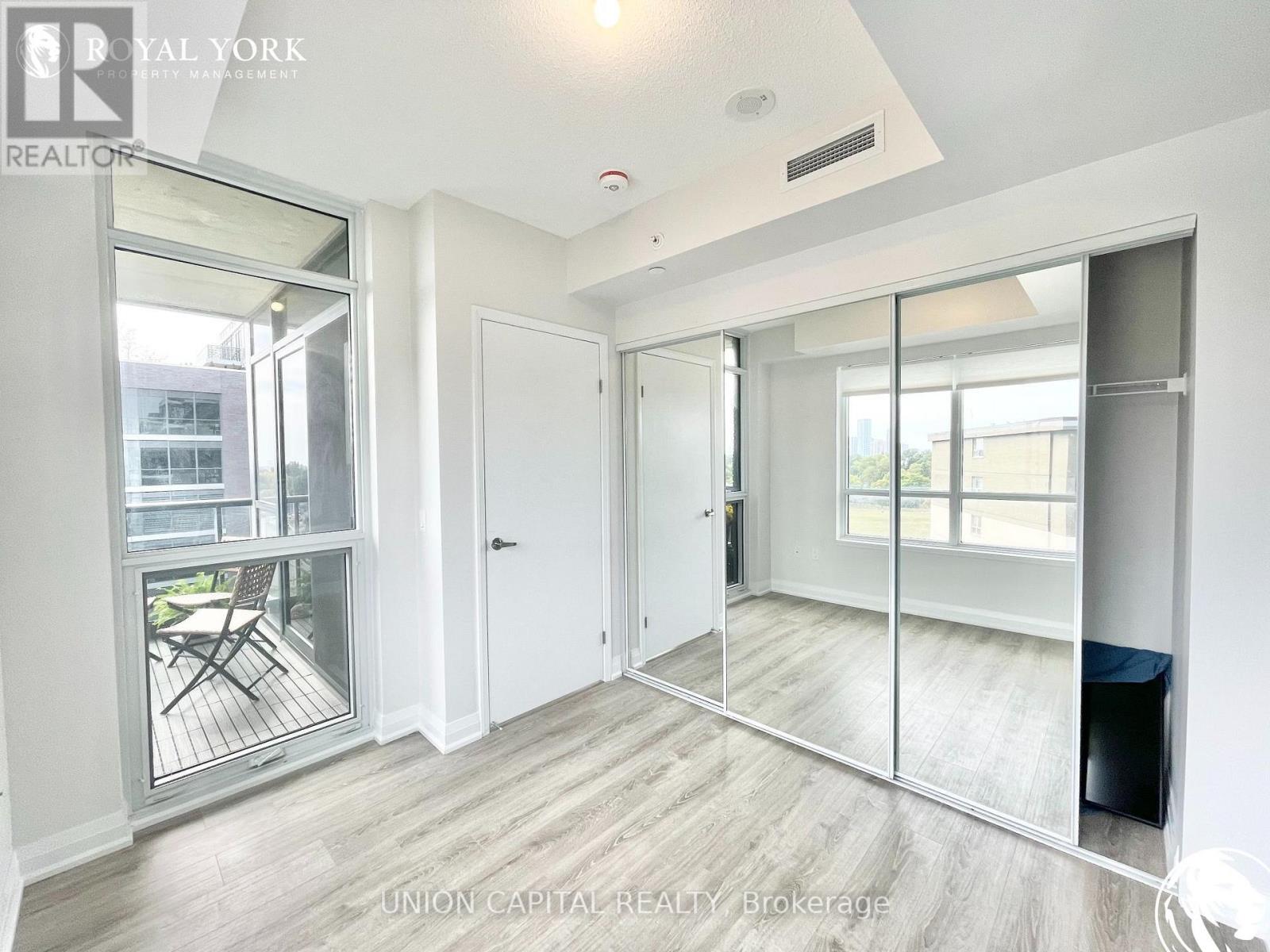 711 - 10 Gibbs Road, Toronto, Ontario  M9B 0E3 - Photo 8 - W12671390