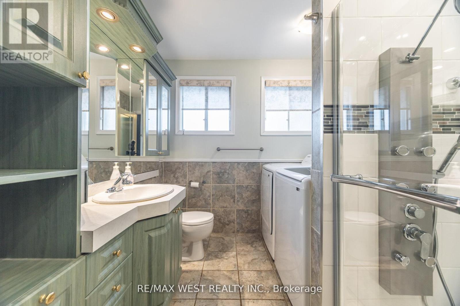 47 Elizabeth Street, Caledon, Ontario  L7E 1A3 - Photo 14 - W12671396