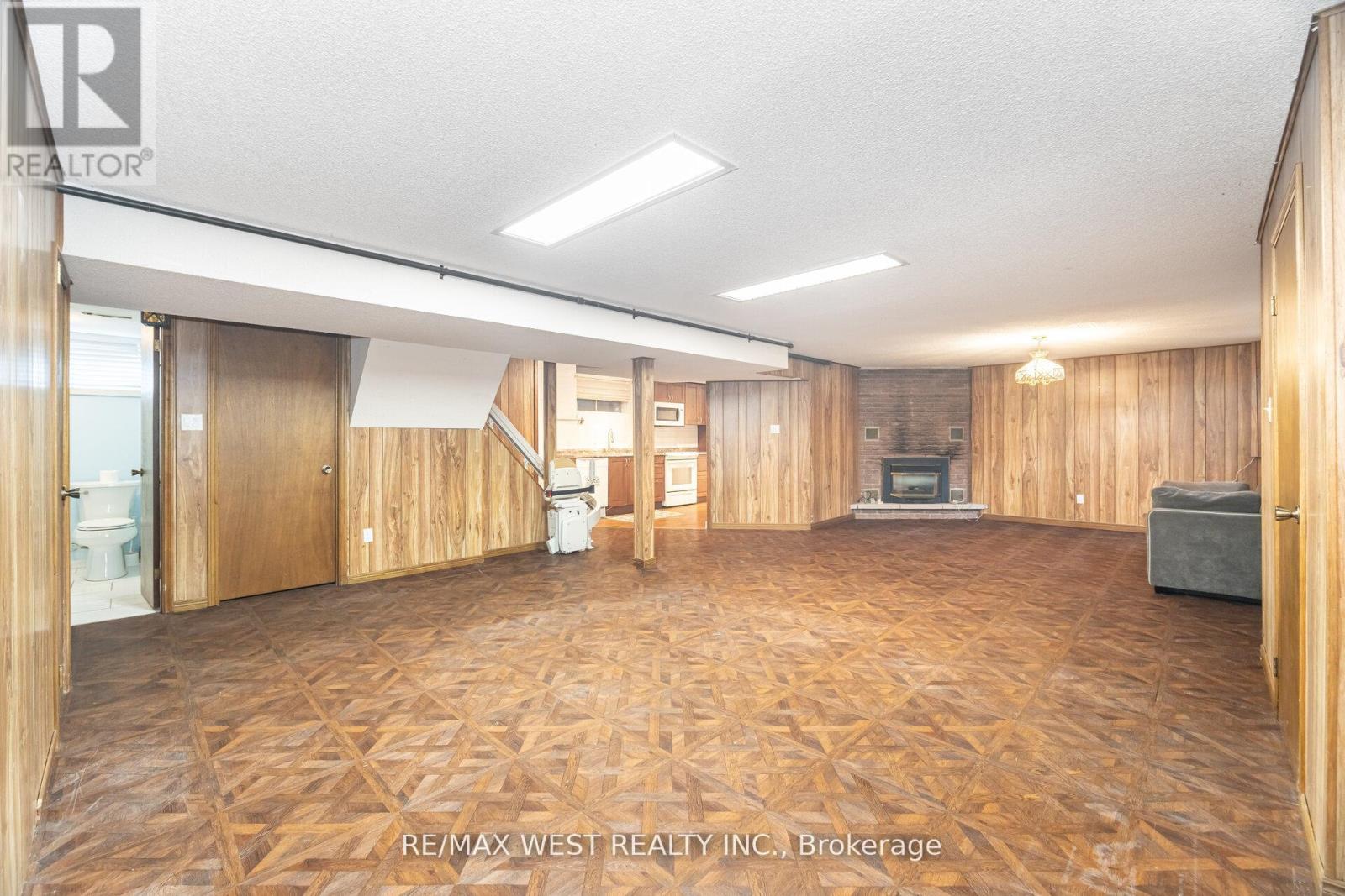 47 Elizabeth Street, Caledon, Ontario  L7E 1A3 - Photo 19 - W12671396