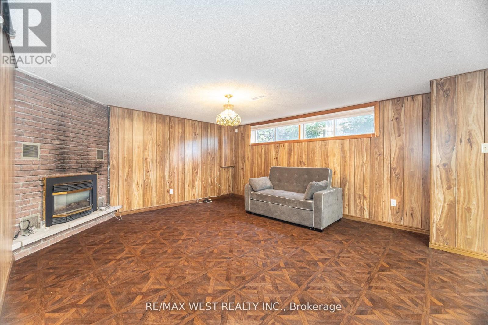 47 Elizabeth Street, Caledon, Ontario  L7E 1A3 - Photo 20 - W12671396