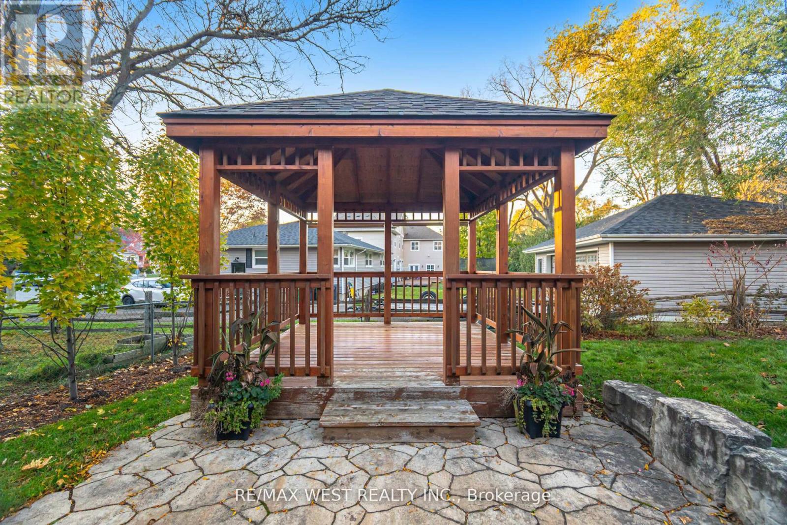 47 Elizabeth Street, Caledon, Ontario  L7E 1A3 - Photo 25 - W12671396