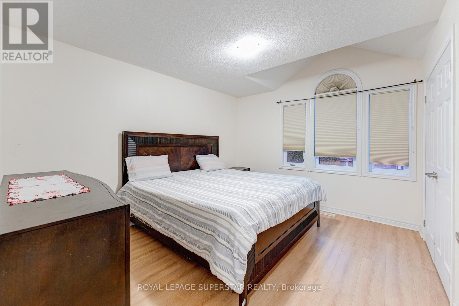 22 Merrickville Way, Brampton, Ontario  L6Y 0V5 - Photo 37 - W12671402