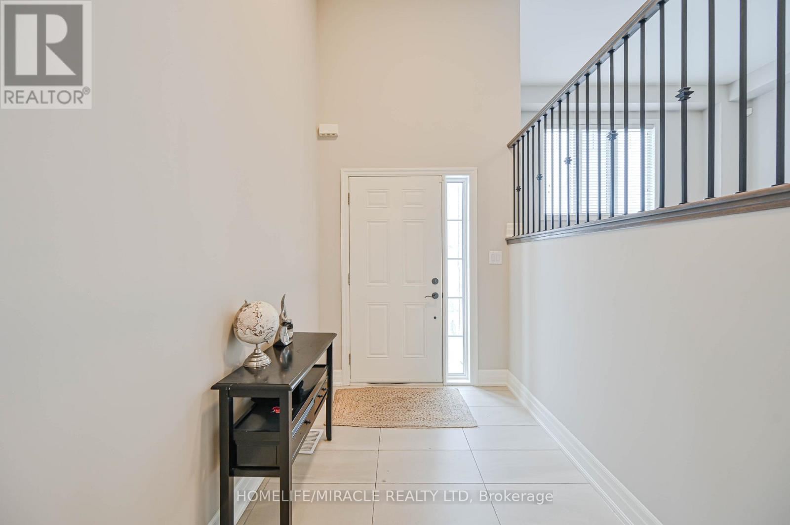 1 Chisholm Street, Orangeville, Ontario  L9W 6Y6 - Photo 3 - W12671408