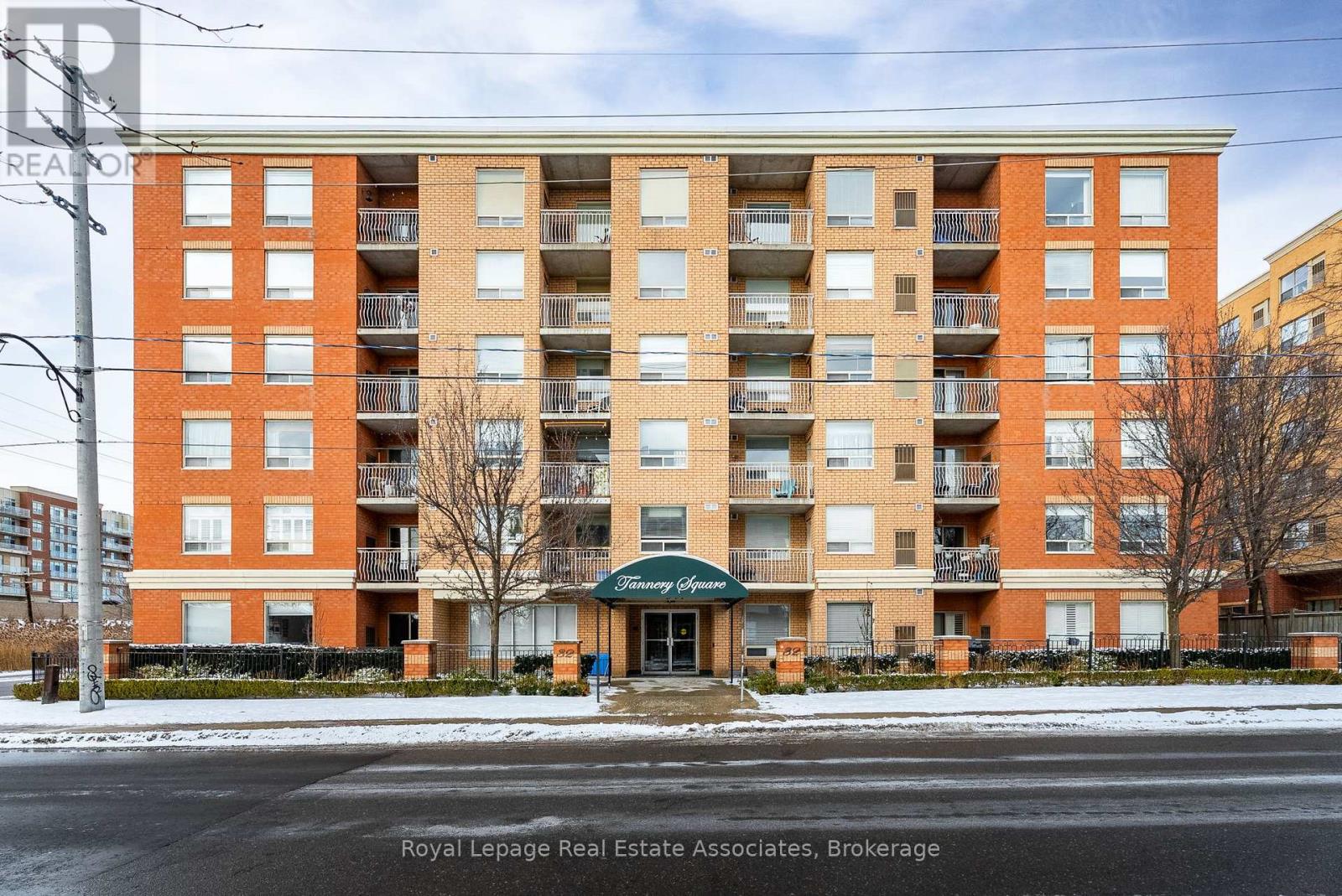 506 - 32 Tannery Street, Mississauga, Ontario  L5M 6T6 - Photo 2 - W12671434