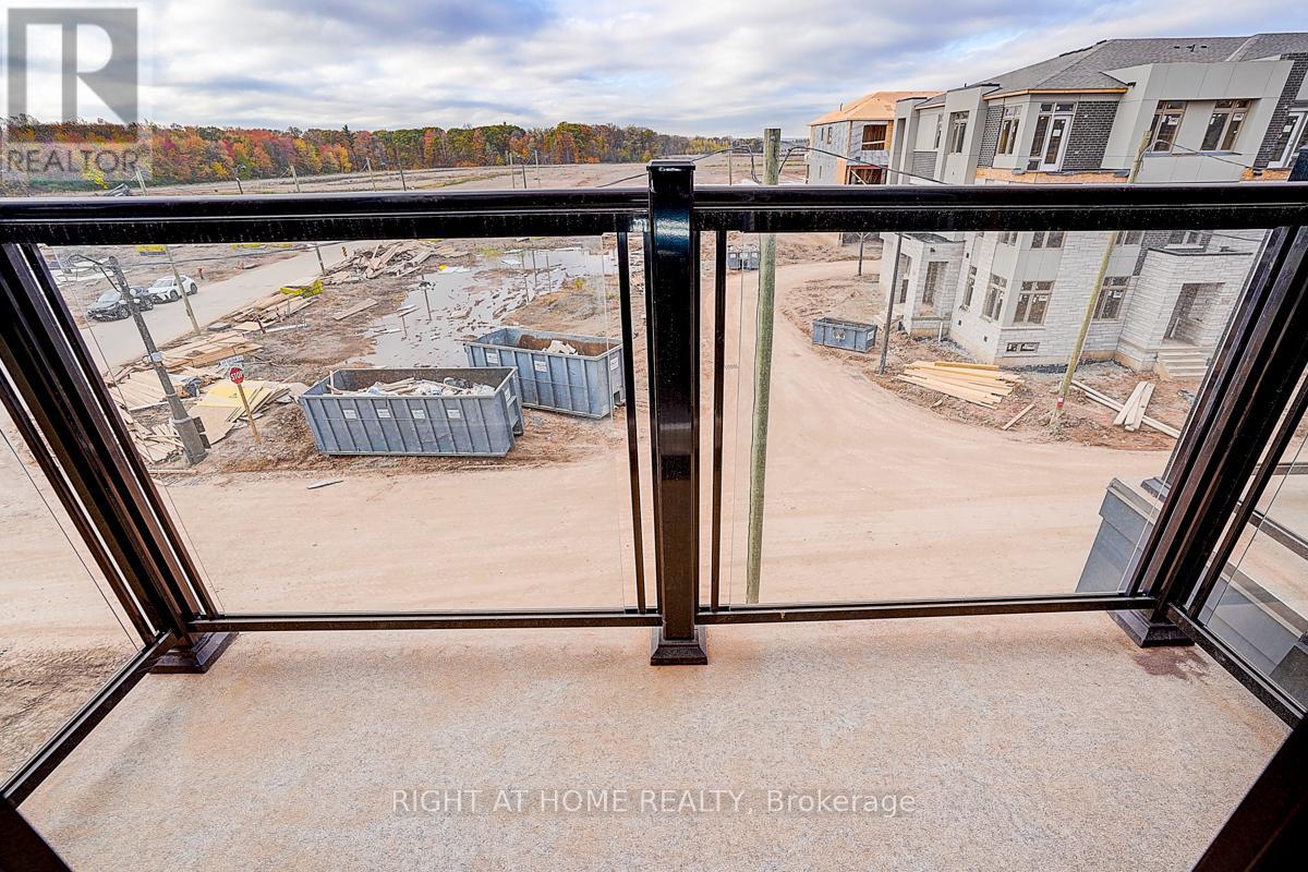 3295 Taha Gardens W, Oakville, Ontario  L6M 5R9 - Photo 14 - W12671442