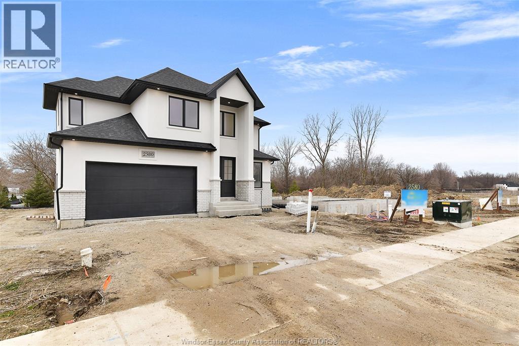 2584 Mayfair, Lasalle, Ontario N9J 2M6 - Photo 3 - 26000410