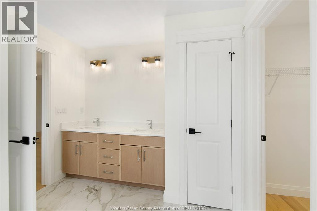 2584 Mayfair, Lasalle, Ontario N9J 2M6 - Photo 30 - 26000410