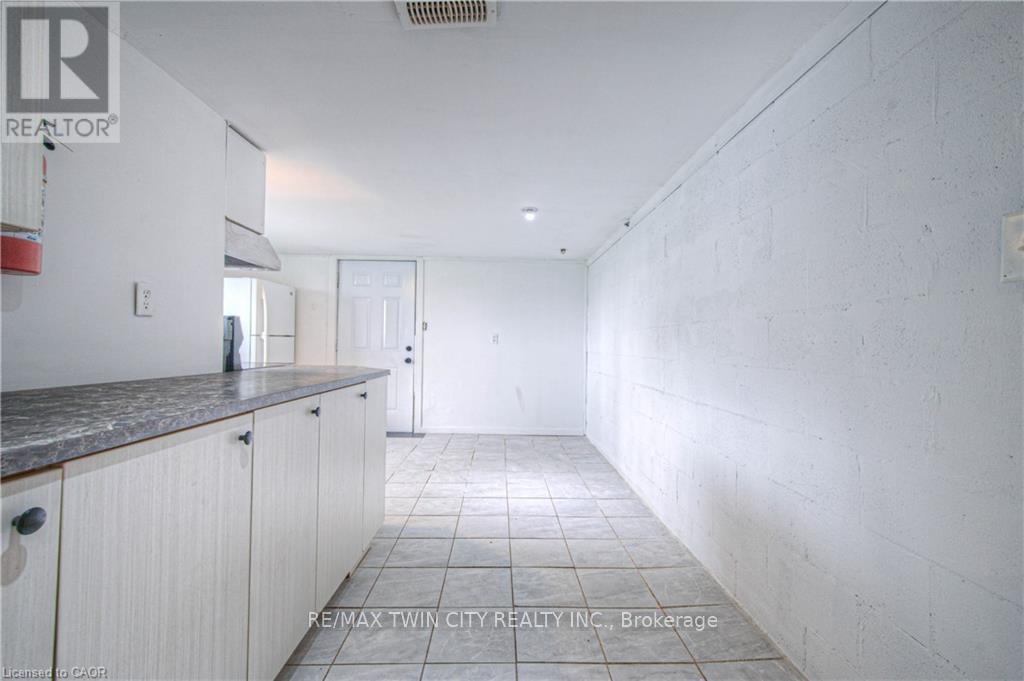 2300 Fountain Street N, Cambridge, Ontario  N3H 4R7 - Photo 26 - X12671174