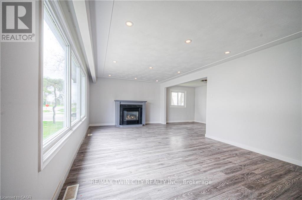 2300 Fountain Street N, Cambridge, Ontario  N3H 4R7 - Photo 6 - X12671174