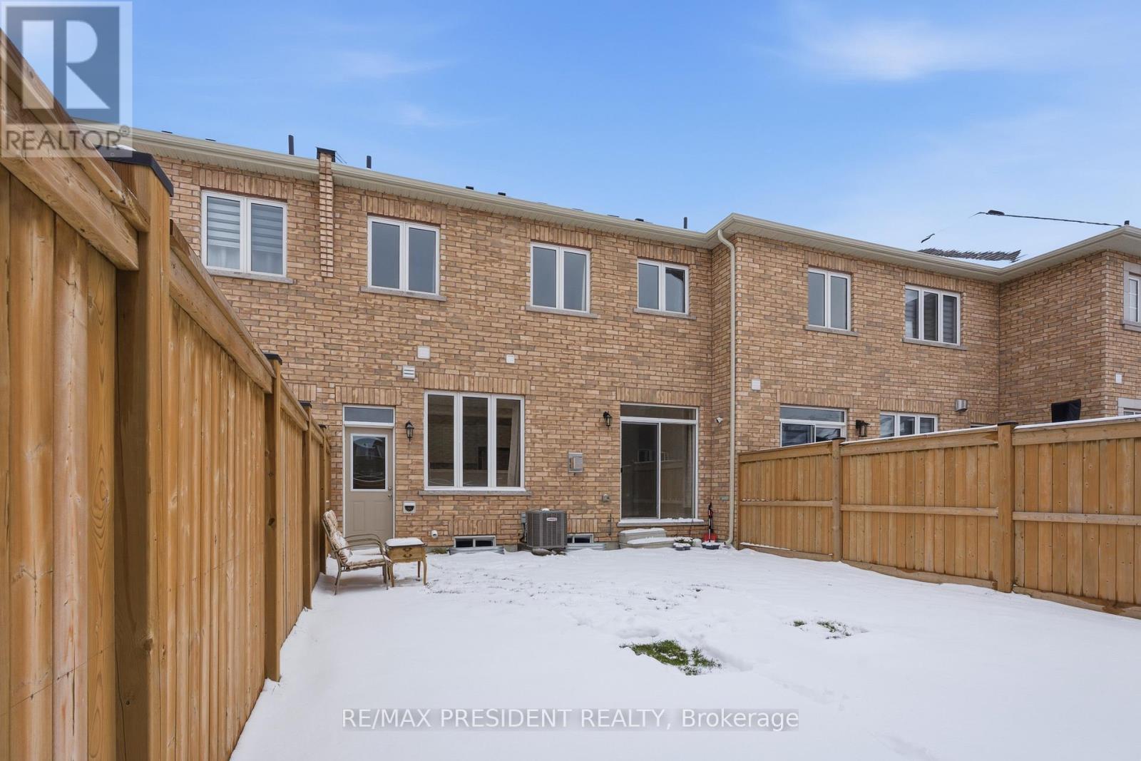 12 Beasley Grove, Hamilton, Ontario  L9G 3K9 - Photo 36 - X12671220