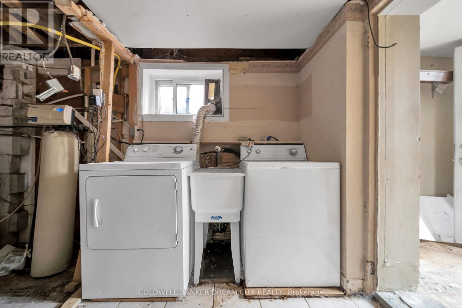 65 Brooklyne Road E, Cambridge, Ontario  N1R 1C6 - Photo 15 - X12671282