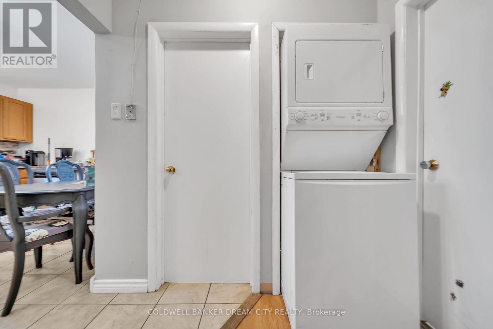 65 Brooklyne Road E, Cambridge, Ontario  N1R 1C6 - Photo 6 - X12671282