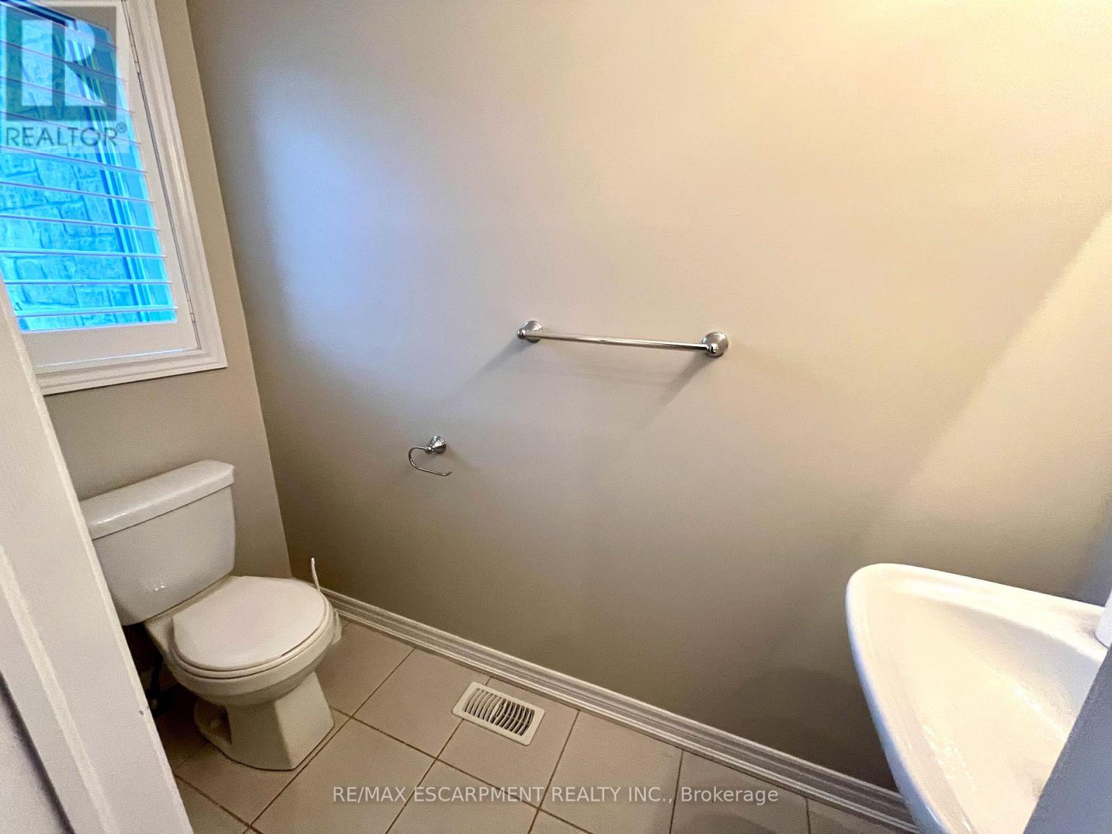 7 Pinot Crescent, Hamilton, Ontario  L8E 5L1 - Photo 10 - X12671286