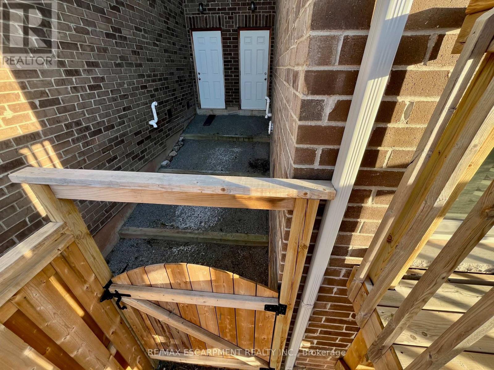 7 Pinot Crescent, Hamilton, Ontario  L8E 5L1 - Photo 27 - X12671286