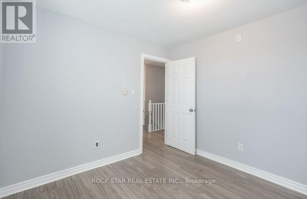 Main Fl - 271 Carson Drive, Hamilton, Ontario  L8T 2X8 - Photo 18 - X12671294