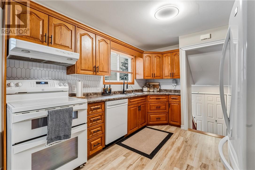 378 Denis Crescent, Azilda, Ontario  P0M 1B0 - Photo 10 - 2126011