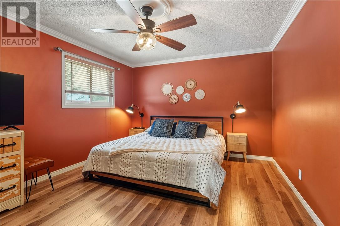 378 Denis Crescent, Azilda, Ontario  P0M 1B0 - Photo 11 - 2126011