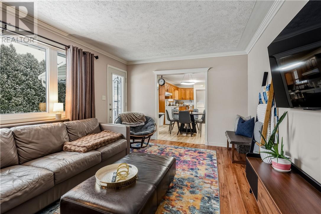 378 Denis Crescent, Azilda, Ontario  P0M 1B0 - Photo 7 - 2126011