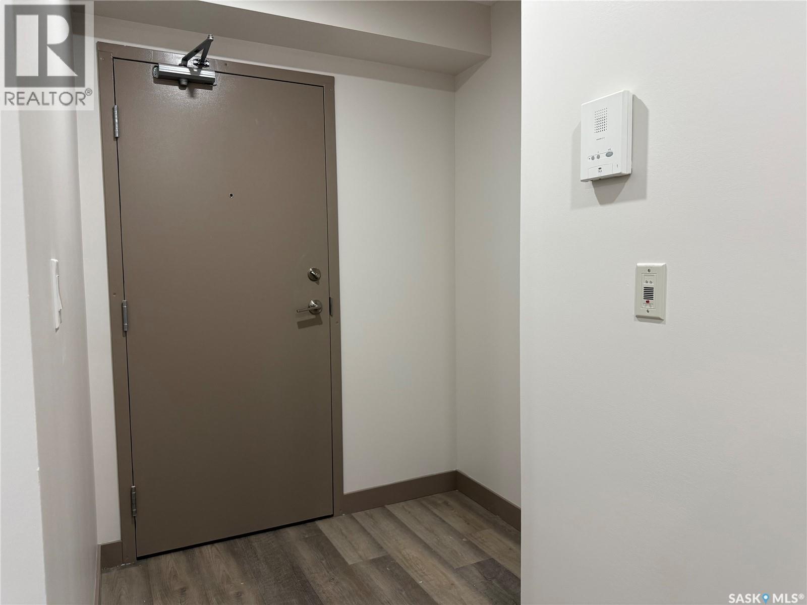 304 607 10th Street, Humboldt, Saskatchewan  S0K 2A0 - Photo 3 - SK007357