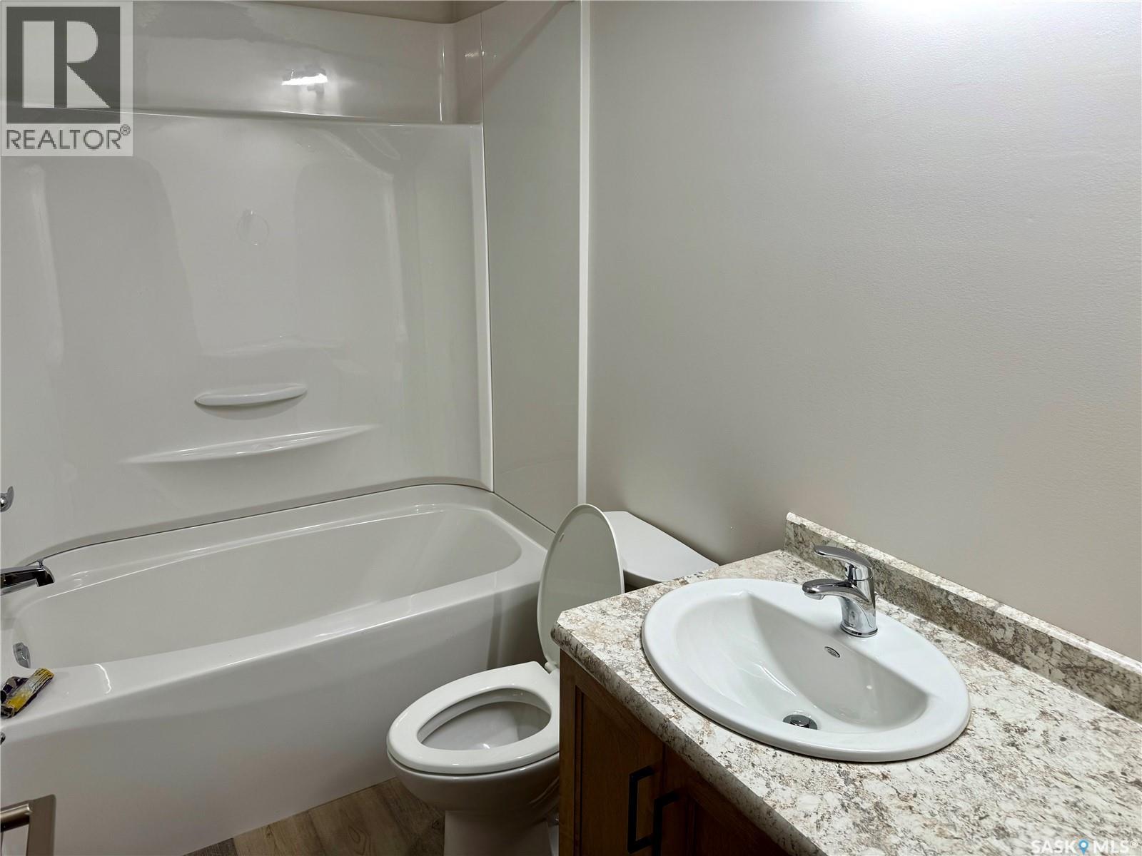 304 607 10th Street, Humboldt, Saskatchewan  S0K 2A0 - Photo 17 - SK007357