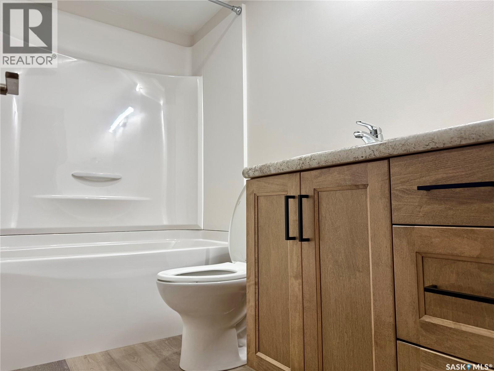 304 607 10th Street, Humboldt, Saskatchewan  S0K 2A0 - Photo 18 - SK007357