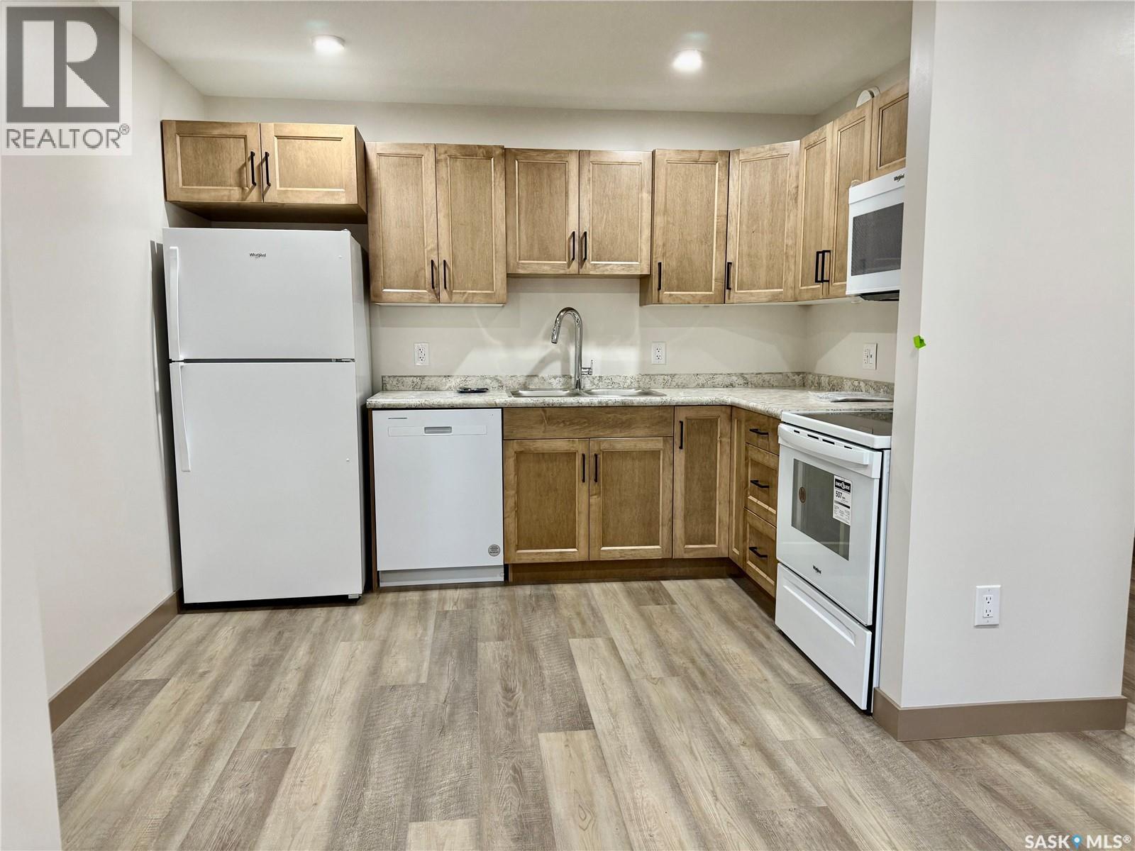 304 607 10th Street, Humboldt, Saskatchewan  S0K 2A0 - Photo 9 - SK007357