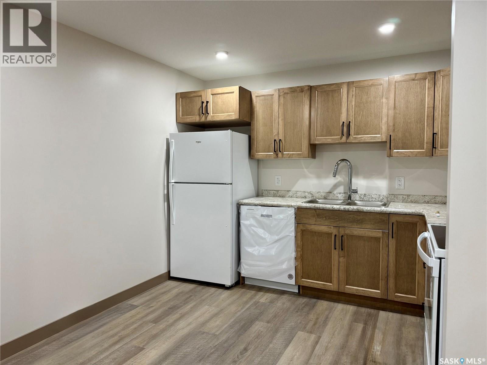 304 607 10th Street, Humboldt, Saskatchewan  S0K 2A0 - Photo 6 - SK007357