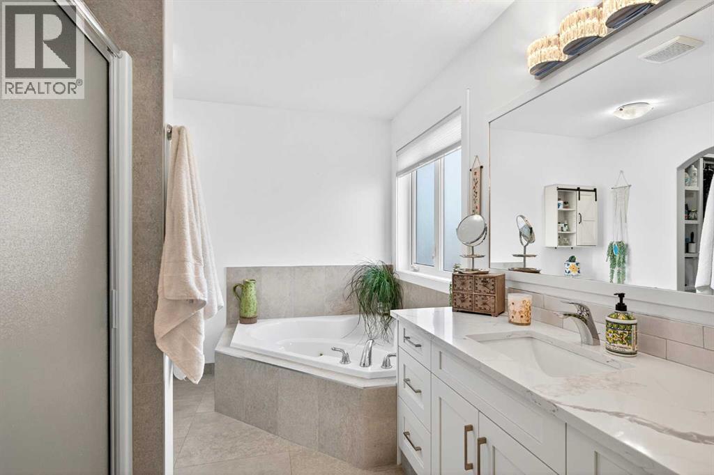 734 Woodside Bay Nw, Airdrie, Alberta  T4B 2W2 - Photo 23 - A2277101