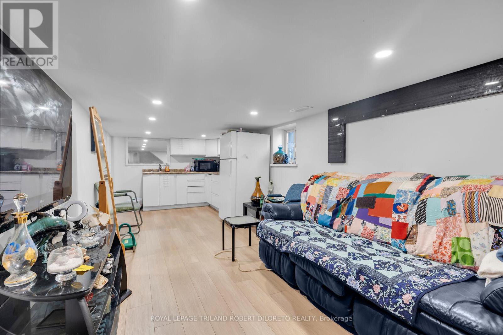 8 Bruce Street, London South (South F), Ontario  N6C 1G4 - Photo 12 - X12671530