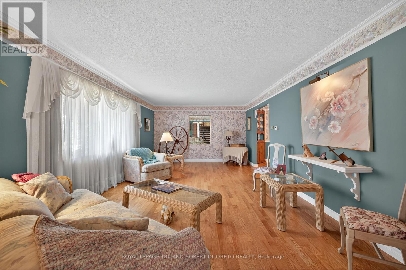 6186 Egremont Drive, Middlesex Centre, Ontario  N0L 1R0 - Photo 12 - X12671586