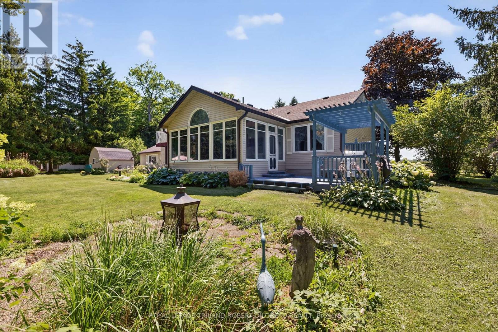 6186 Egremont Drive, Middlesex Centre, Ontario  N0L 1R0 - Photo 31 - X12671586