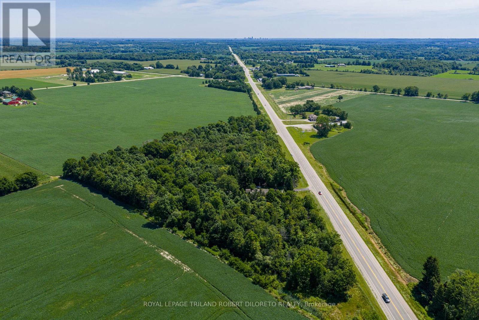 6186 Egremont Drive, Middlesex Centre, Ontario  N0L 1R0 - Photo 5 - X12671586