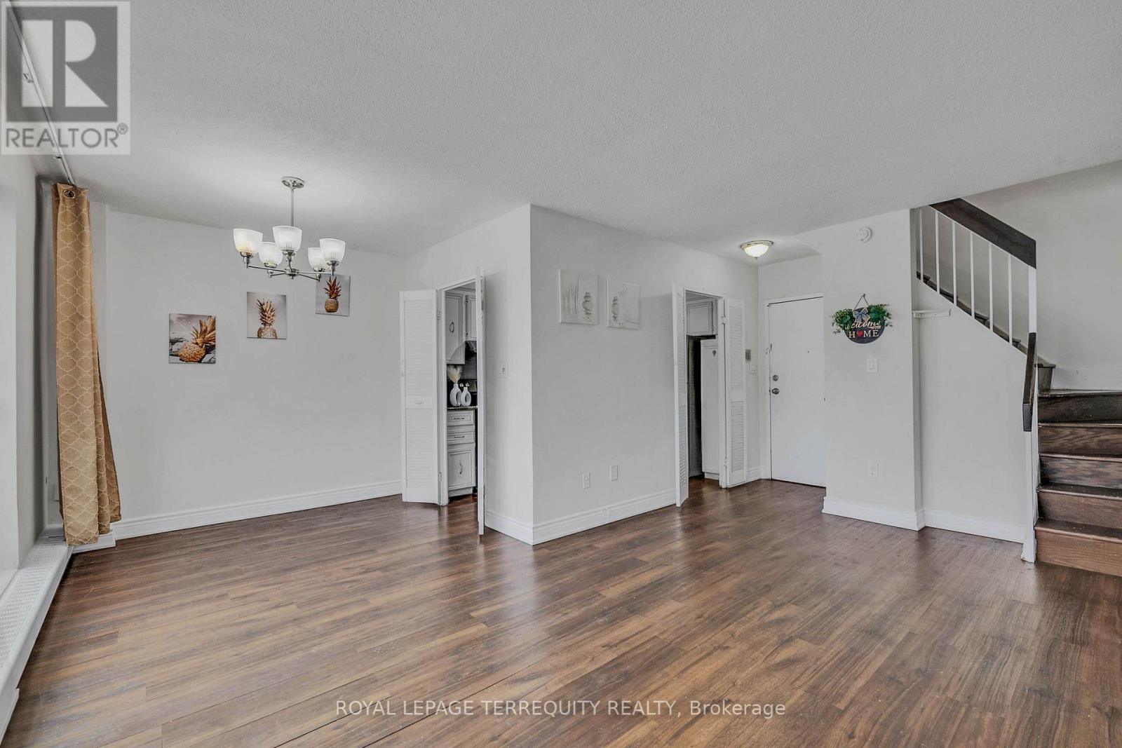 224 - 10 Eddystone Avenue, Toronto, Ontario  M3N 2T2 - Photo 6 - W12666364