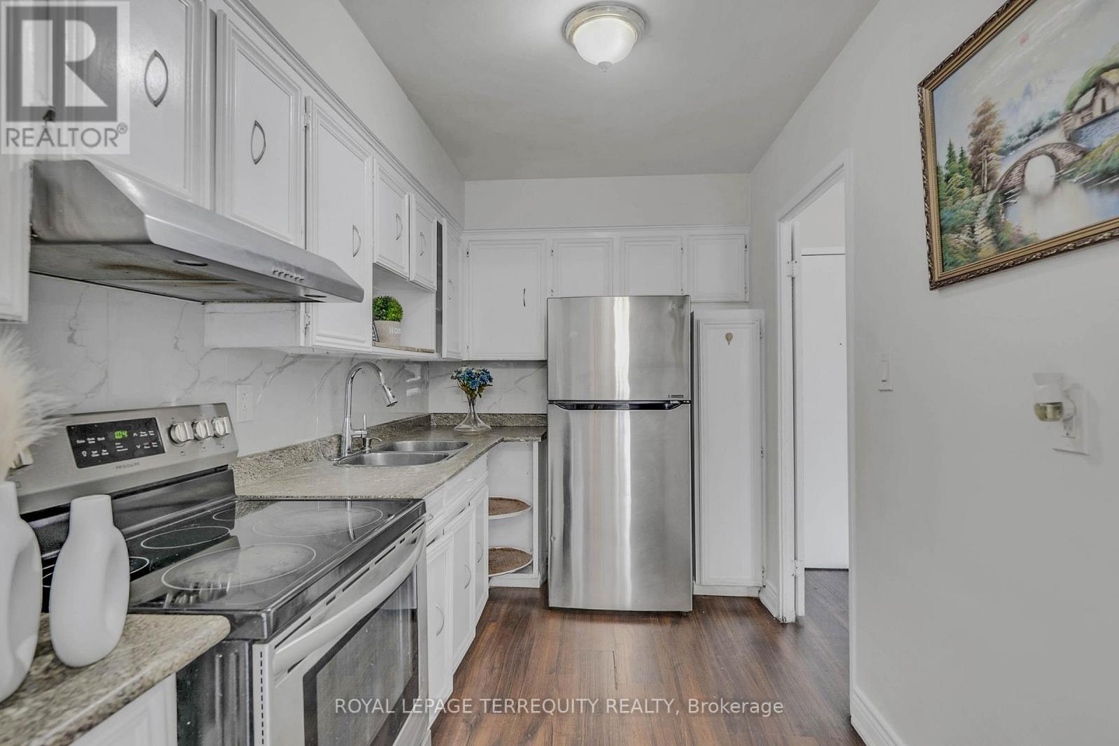 224 - 10 Eddystone Avenue, Toronto, Ontario  M3N 2T2 - Photo 9 - W12666364