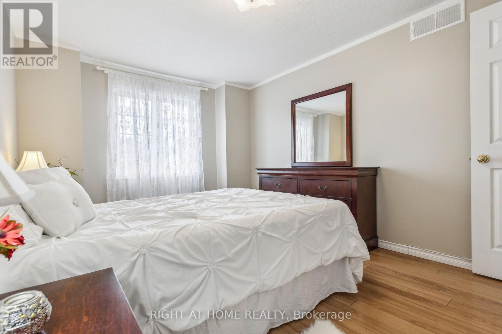 40 Chillico Drive, Guelph, Ontario  N1K 1Y8 - Photo 25 - X12670754