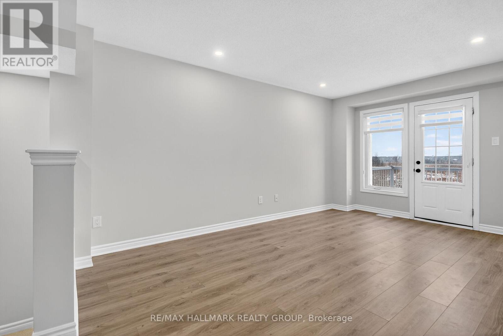 232 Clintonia Street, Ottawa, Ontario  K2V 0K6 - Photo 6 - X12671458