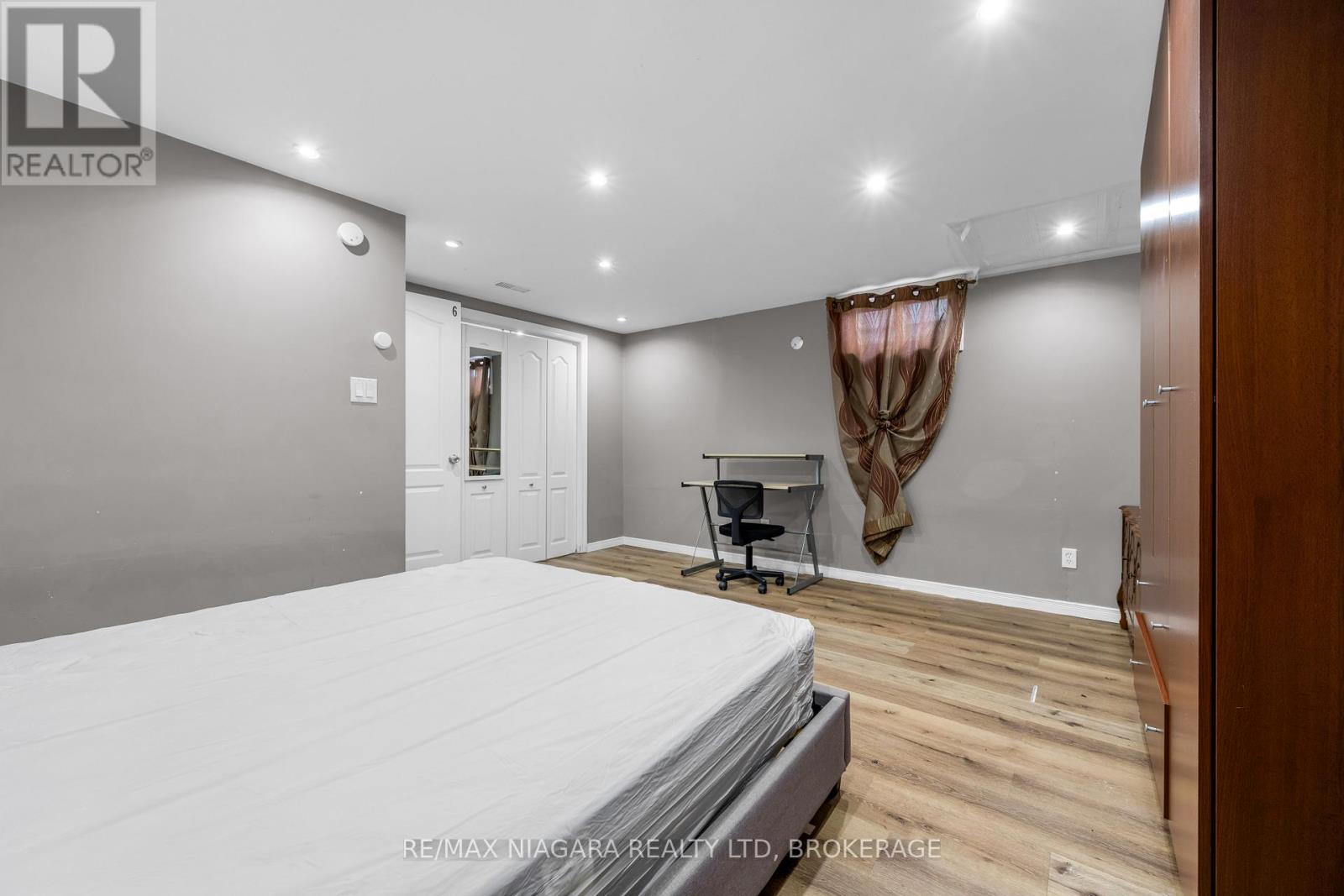 46 Macoomb Drive, Welland (N. Welland), Ontario  L3C 5T9 - Photo 15 - X12666094