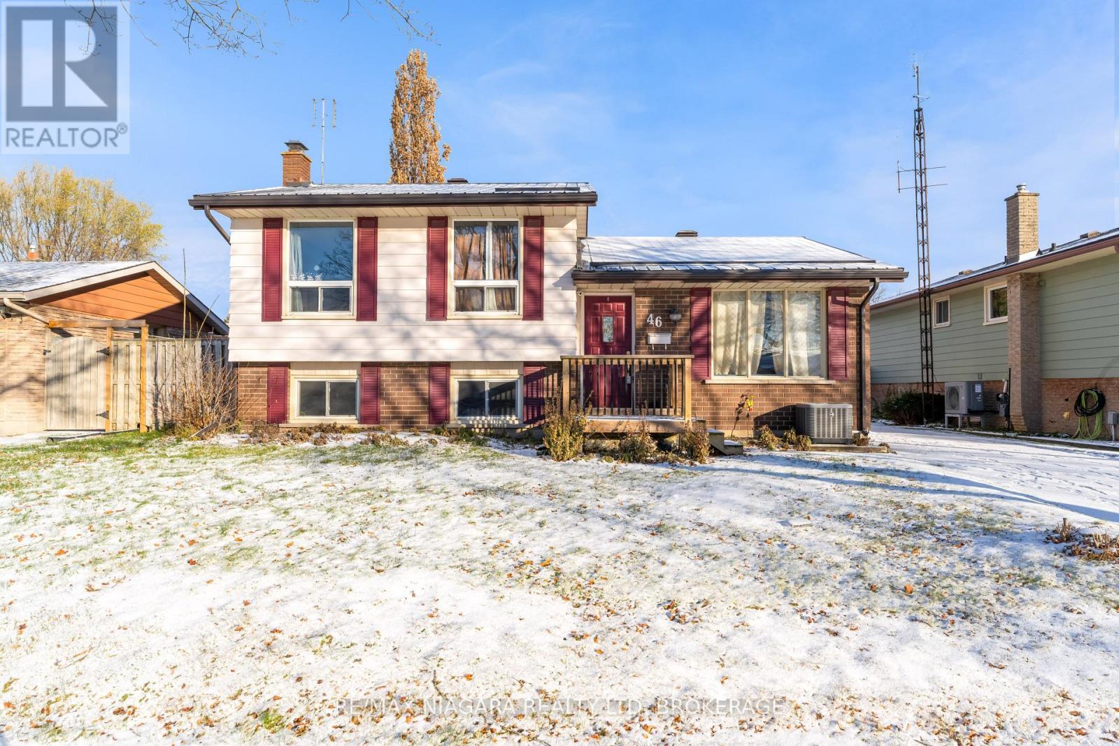 46 Macoomb Drive, Welland (N. Welland), Ontario  L3C 5T9 - Photo 2 - X12666094