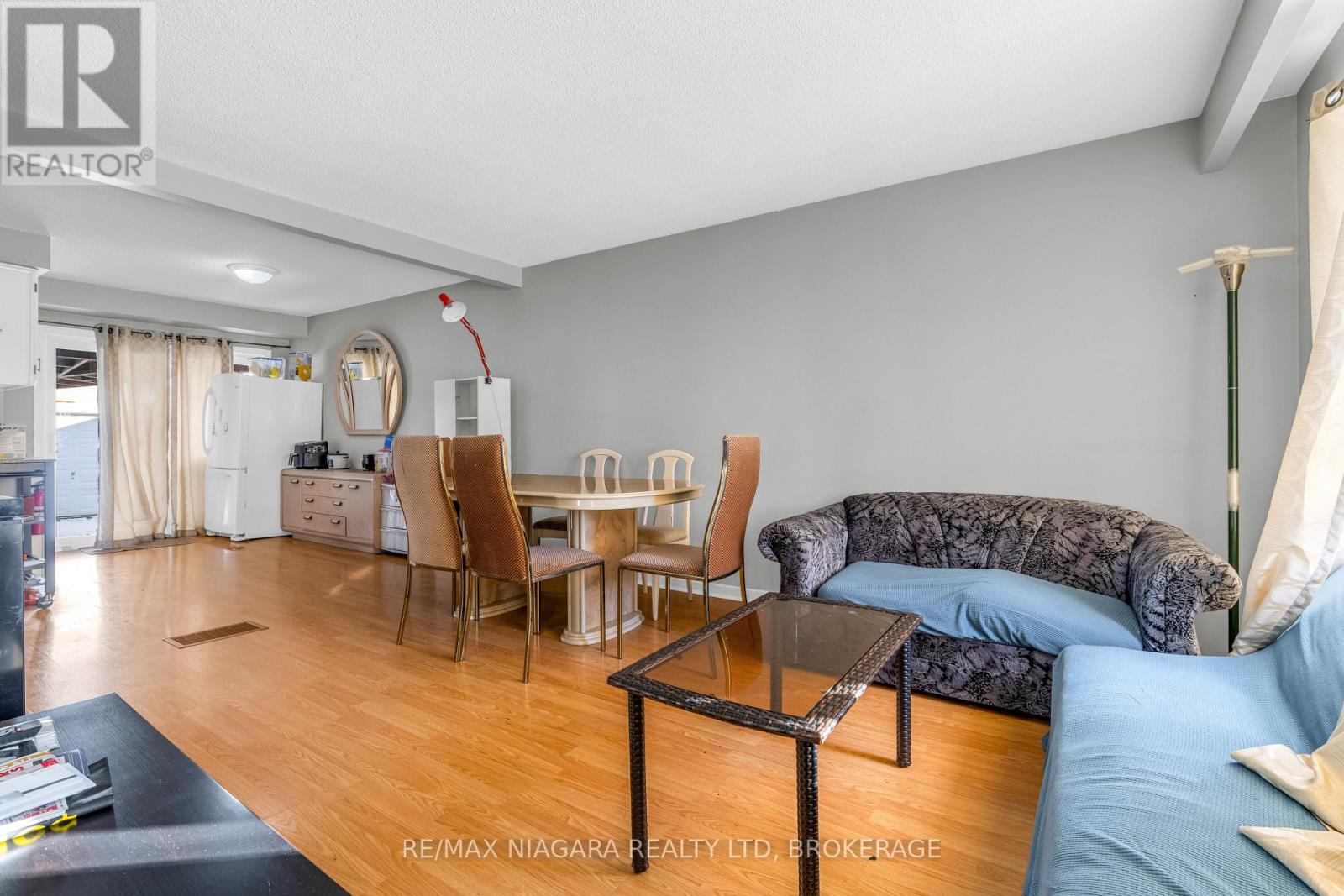 46 Macoomb Drive, Welland (N. Welland), Ontario  L3C 5T9 - Photo 4 - X12666094