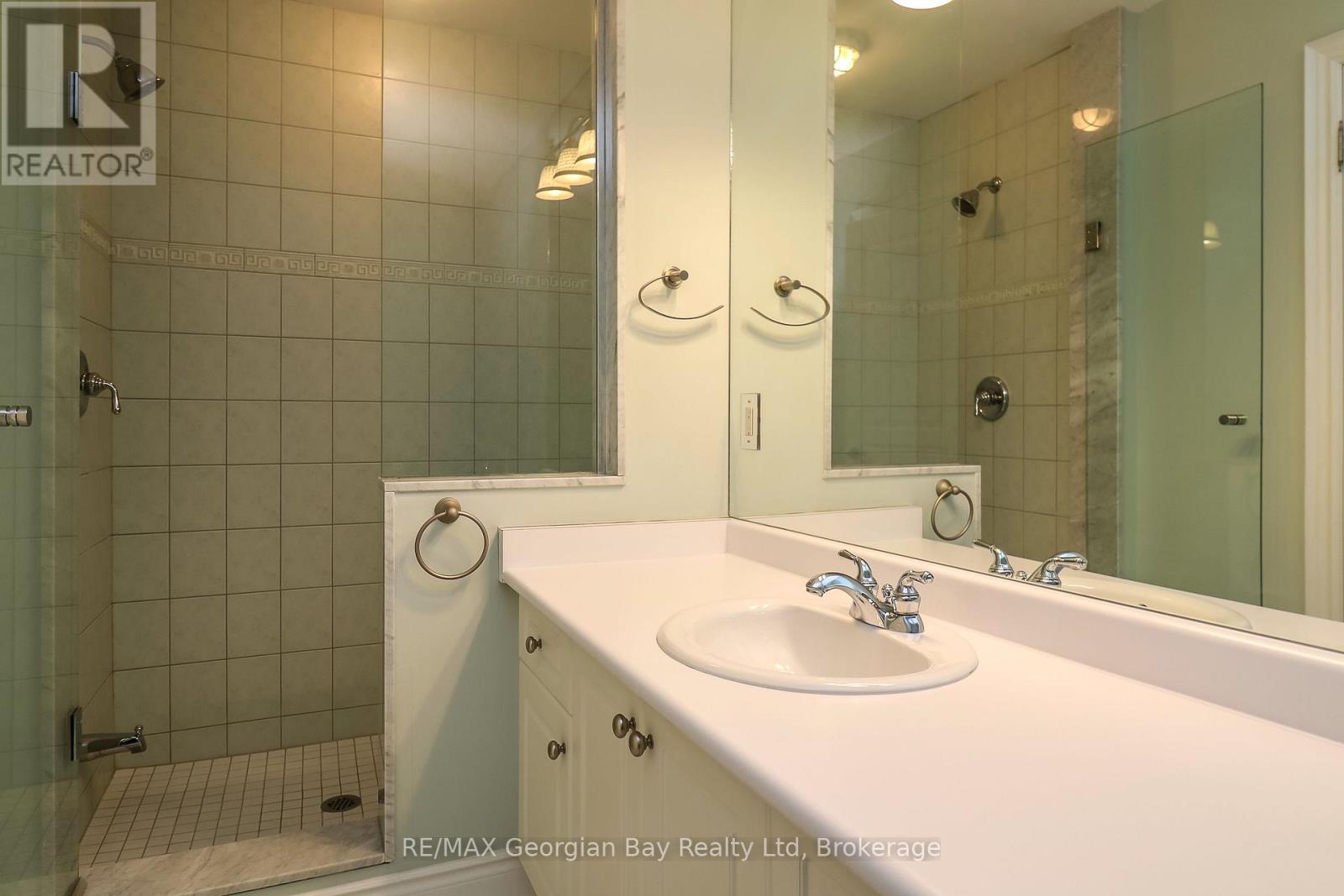 210 Wycliffe Cove, Tay, Ontario  L0K 2A0 - Photo 31 - S12660812